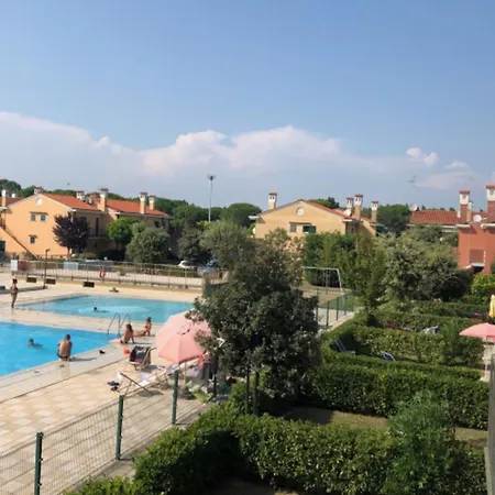 Pleasant Family With Pool And Playground * بيبيوني
