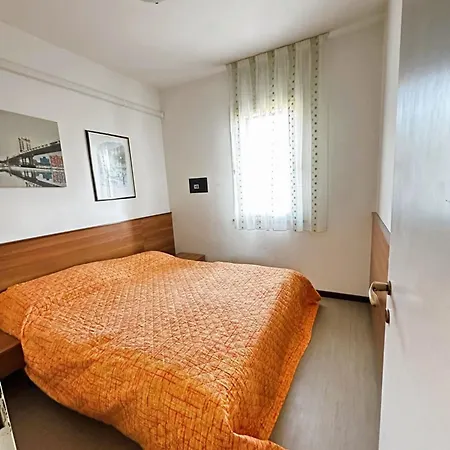 Апартаменти Comfy Flat With Pool In Бібіоне