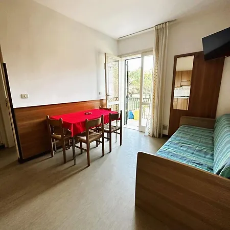 Comfy Flat With Pool In *