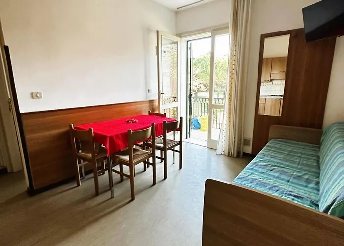 Pleasant Family With Pool And Playground *